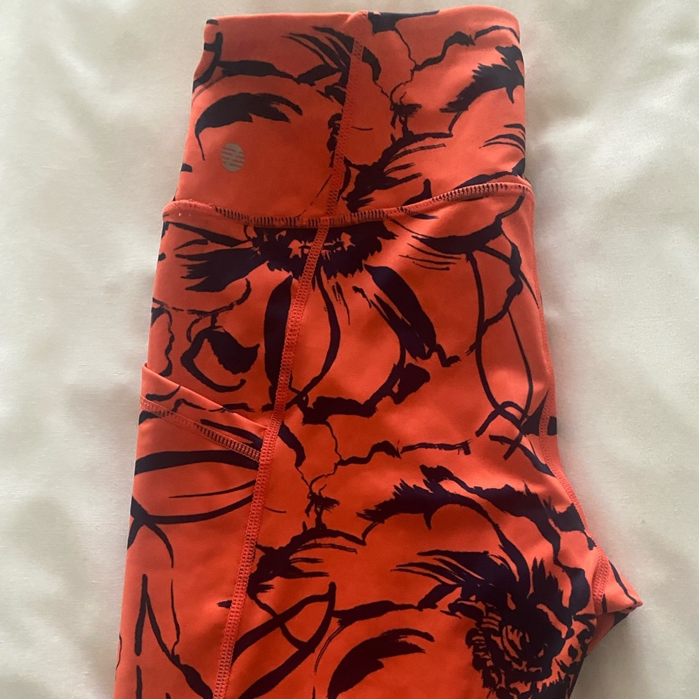 Zella biker shorts - Medium Orange/Blue floral
